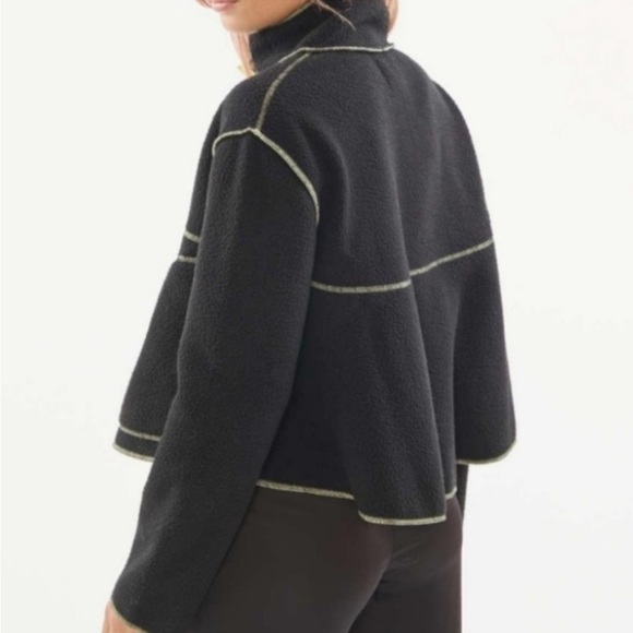 Urban Outfitters Posie Fleece Black Medium - Picture 3 of 11
